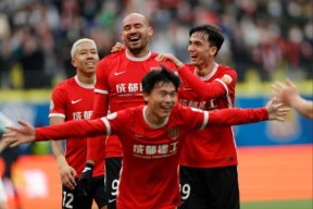 沙巴体育下载-赛后体能课后，成都蓉城防线松动备战法国杯，压力陡增，团队化学反应显著的简单介绍